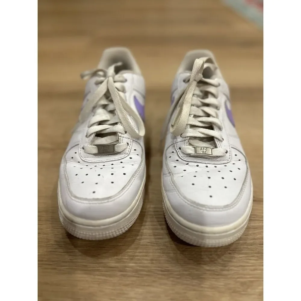Women's‎ 2009 Nike Air White And Purple Size 6.5 315115-112